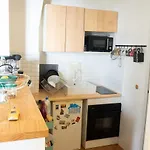 Hostnfly Apartments - Bright Apartment Near Republique